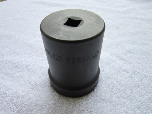 Performance Tool - 1/2 Ton 4 Wheel Drive Wheel Bearing Locknut Tool (Part W1269) - Picture 6 of 9