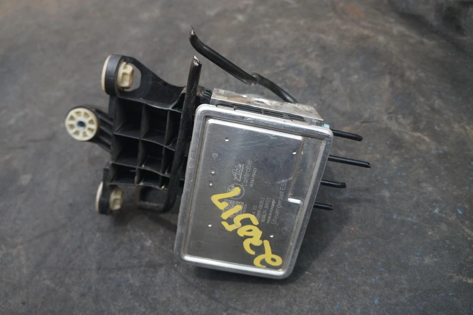 Módulo bomba ABS freno antibloqueo Toyota Supra J29 2020 Foto 3 de 4