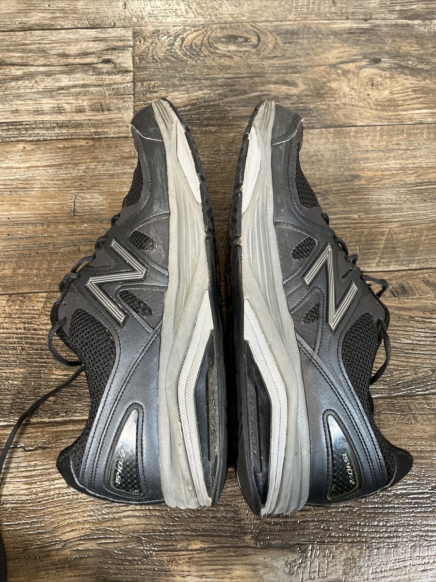New Balance 1540v2 Men display picture 1