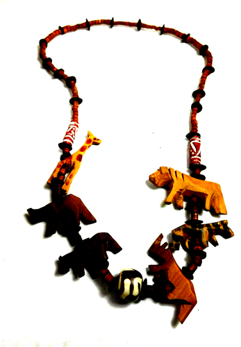 African Hand Carved Wooden Safari Animal Fetish Beaded Necklace 15" long - Picture 2 of 2