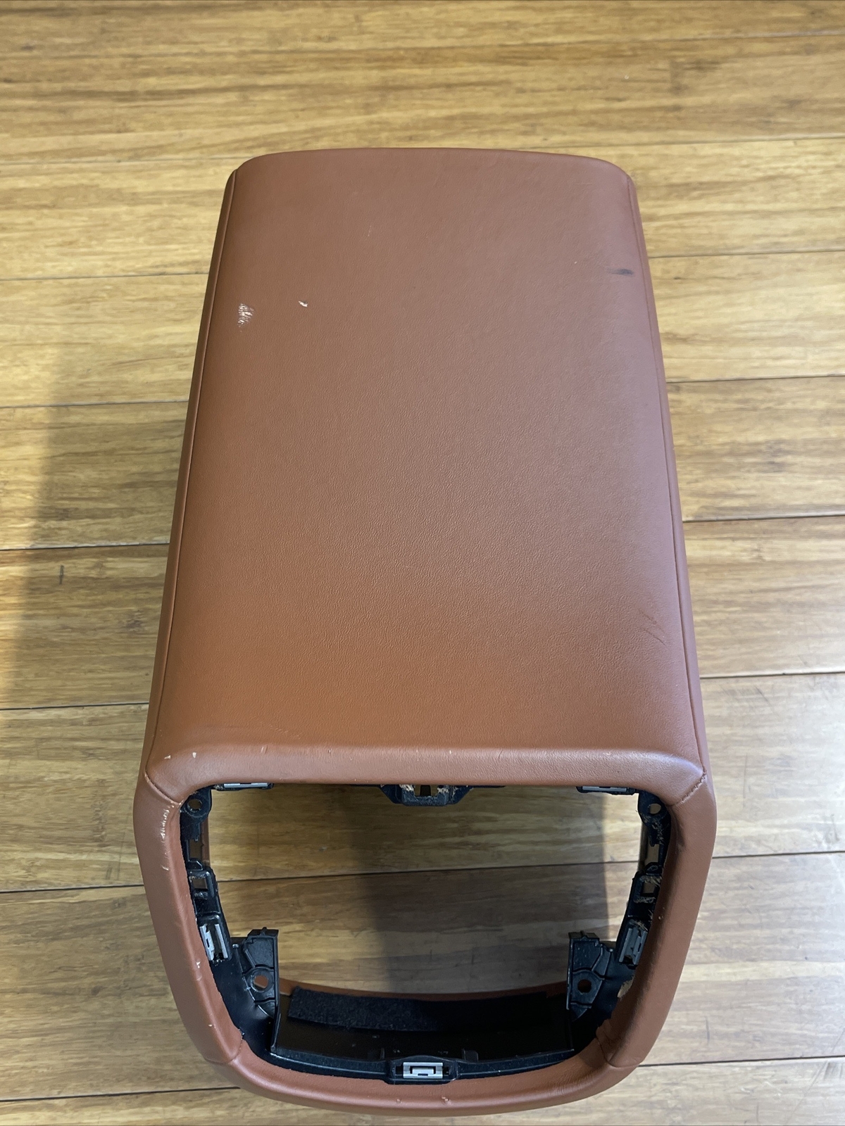 Maserati Levante 2017-2020 REAR Center console