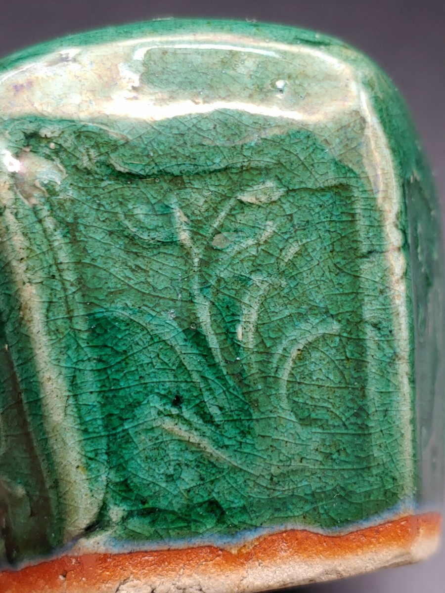 清代石湾陶绿釉六方罐 Antique China Qing Shiwan Pottery Green 清代石湾陶绿釉六方罐 Antique China Qing Shiwan Pottery Green