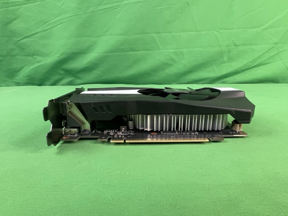 ASUS NVIDIA GeForce GTX 1060 3GB GDDR5 Graphics Card (PH-GTX1060-3G) - Image 4 of 4