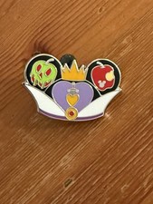 2024 DLR Hidden Mickey Disney Pin Evil Queen Poison Apple Hat Ears