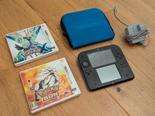 Nintendo 2DS Super Mario Bros 2 Edition Bundle Blue/Black + Pokémon Games