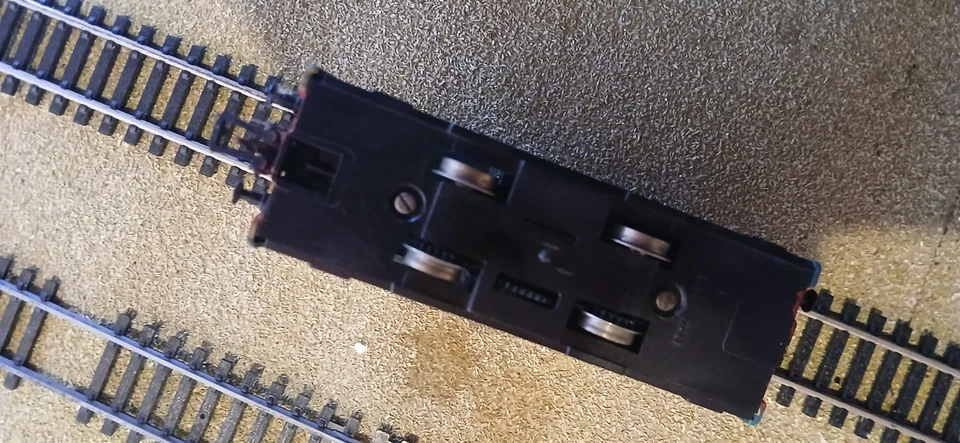 LIMA SHUNTER DIESEL LMS 0-4-0 No.3469  GREEN - 00 GAUGE - Image 2 of 4