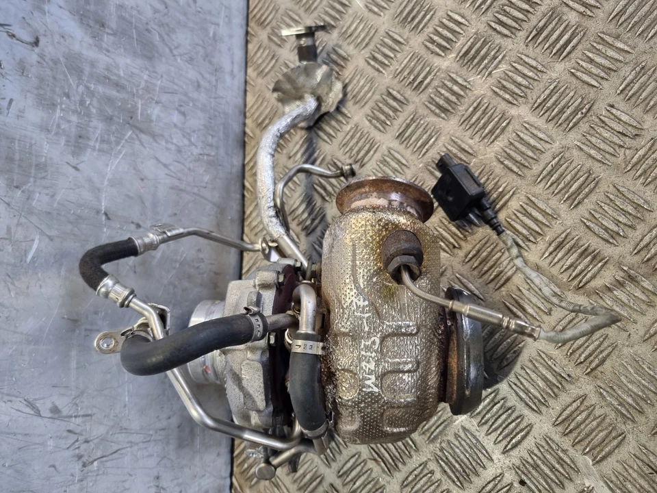 MERCEDES E220 TURBOCOMPRESOR A6540904500 TURBOCOMPRESOR W213 2,0 L FAMILIAR 2017 Foto 3 de 4