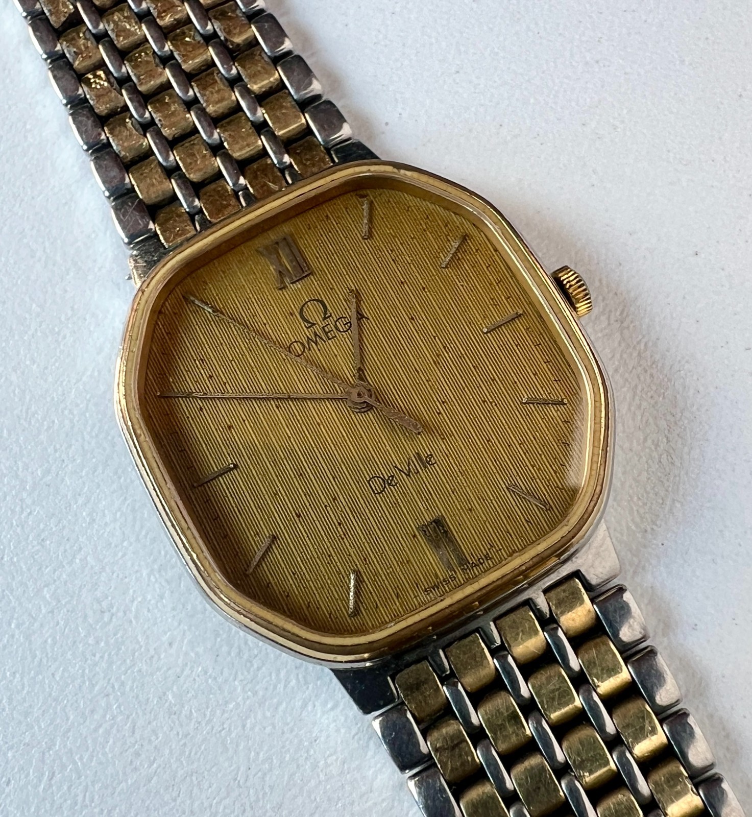 OMEGA De Ville Cal 1447 Quartz Watch Vintage Mens Gold Dial 7 Jewels 195.0028