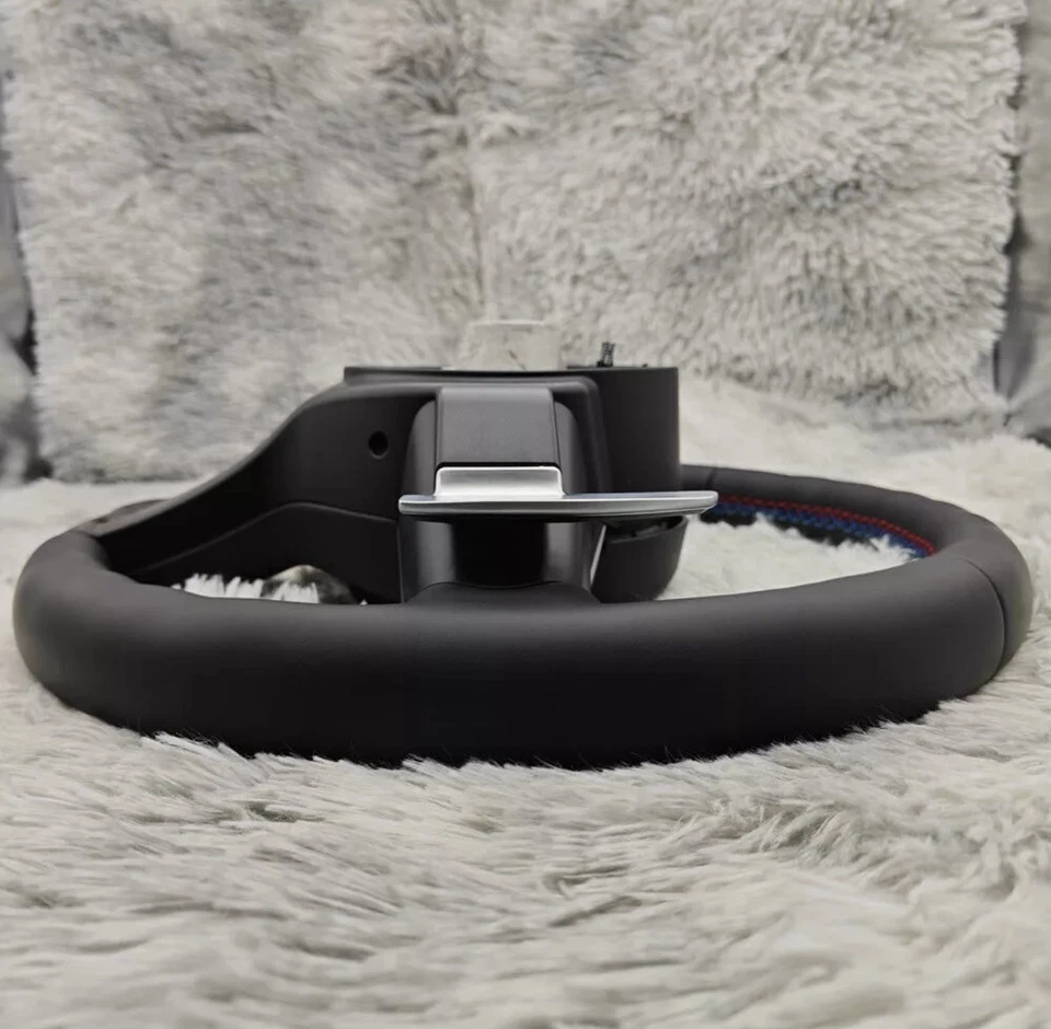 BMW M LENKRAD F10 F11 F07 F90 F06 F12 F13 F01 F02 F03 F91 F92 F93 - Bild 3 von 3