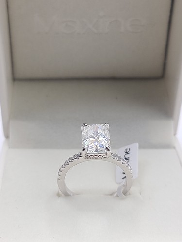 Maxine eleganter 2,0 kt Radiant Cut simulierter Diamant Versprechen Ring Größe 6,5