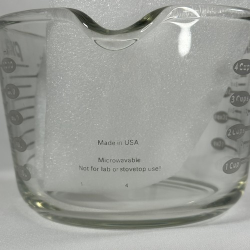 Taza Medidora de Vidrio PYREX VINTAGE 4 Tazas 1 Cuarto Con Letras Grises Usada en Excelente Condición - Imagen 5 de 9