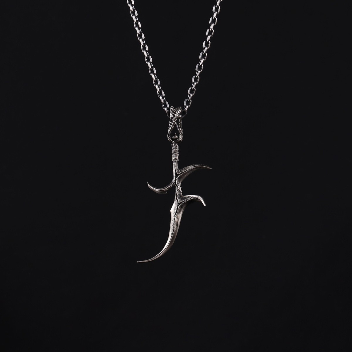 7.3cm 925 Sterling Silver Black Knife Dagger Necklace Cosplay 