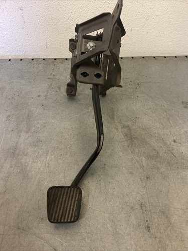 Original Brake Pedal And Pedal Bracket Saab 9-5 - Picture 2 of 3
