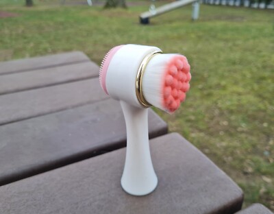 Manual Facial Cleansing Brush,