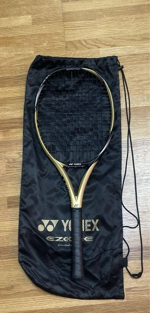 Yonex EZONE 100 GOLD Limited edition