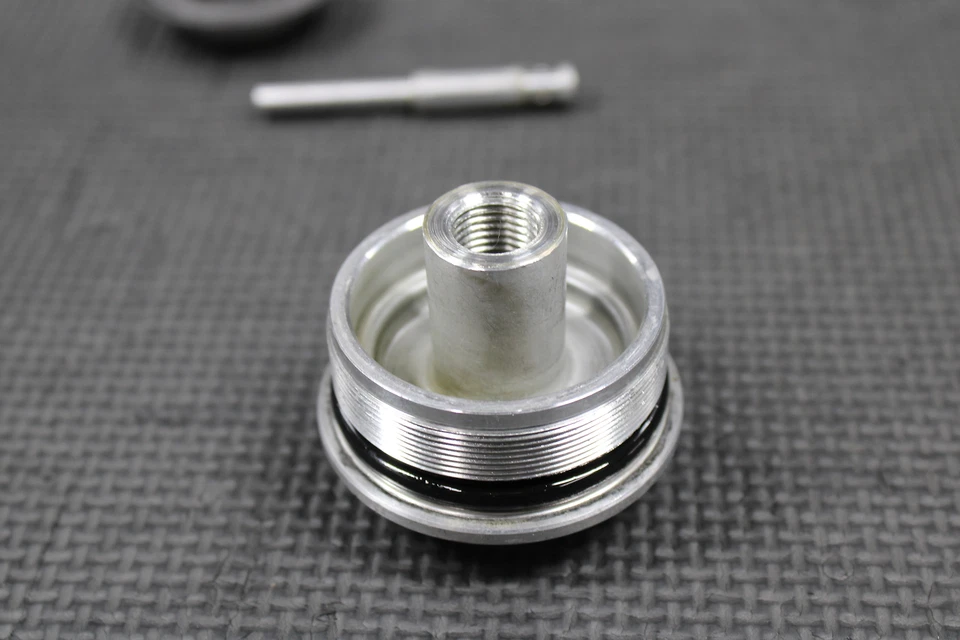 1995 HONDA CR250R CR500R OEM KYB 43MM FRONT FORK TOP CAP REBOUND ADJUSTER #1 - Image 4 of 4