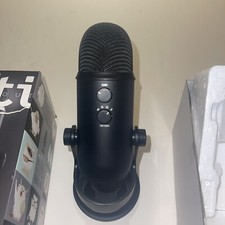 BLUE YETI Professional Multi Pattern USB Condenser Microphone Blackout Black