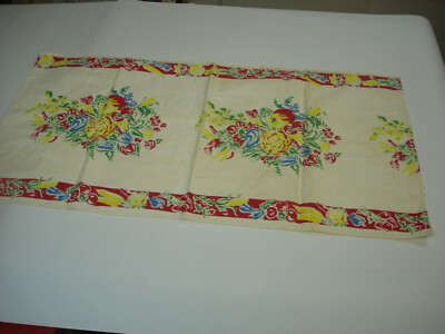 Vintage Table Runner 1950s Fruit Corn Peppers 32  x 16.75  Linen