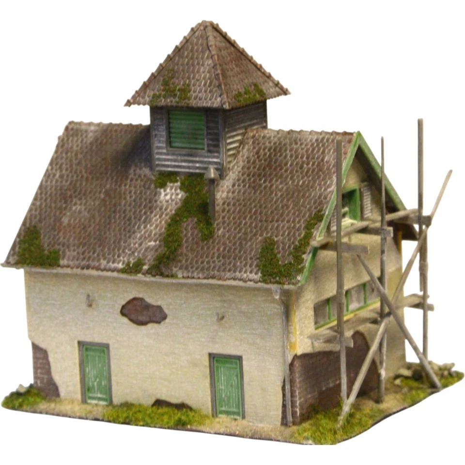 Diorama H0/1:87  Feuerwache Feuerwehrhaus Spritzenhaus Gebäude patiniert+begrünt - Bild 3 von 4
