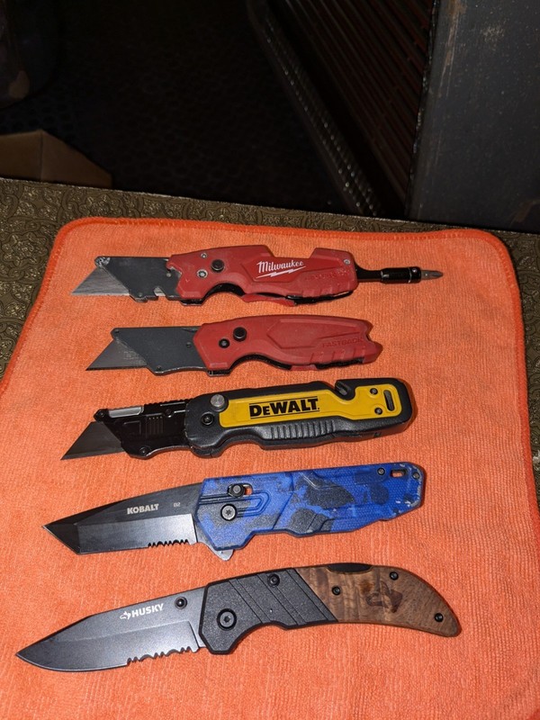 Milwaukee DeWalt Kobalt Husky Folding Knife Lot