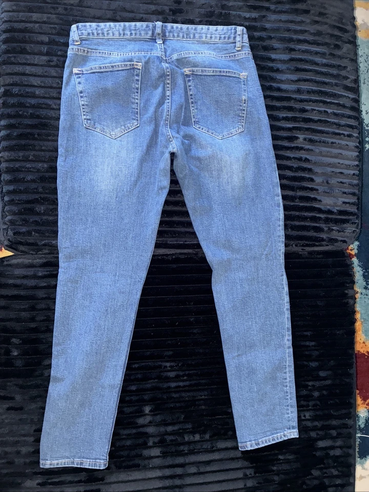 Pantalones de mezclilla ajustados Forever 21 azul oscuro para hombre, talla 32x32, con 5 bolsillos y cremallera mosca Foto 3 de 4