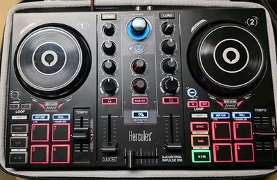 Hercules DJControl INPULSE 200 Built In Soundcard With Carrying Case