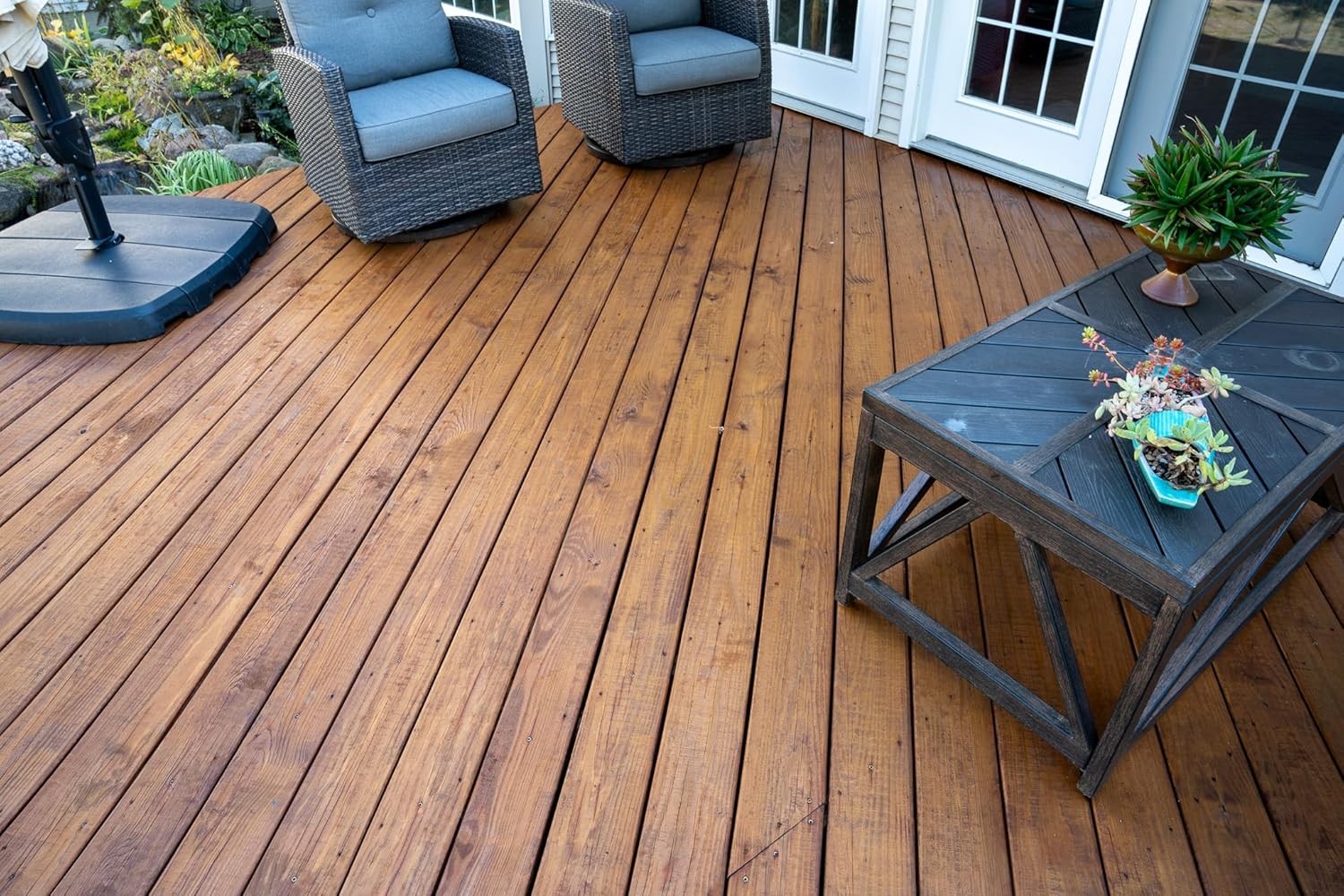  Defy Extreme Wood Stain Light Walnut 1-gallon Stains100-150 sq. ft.