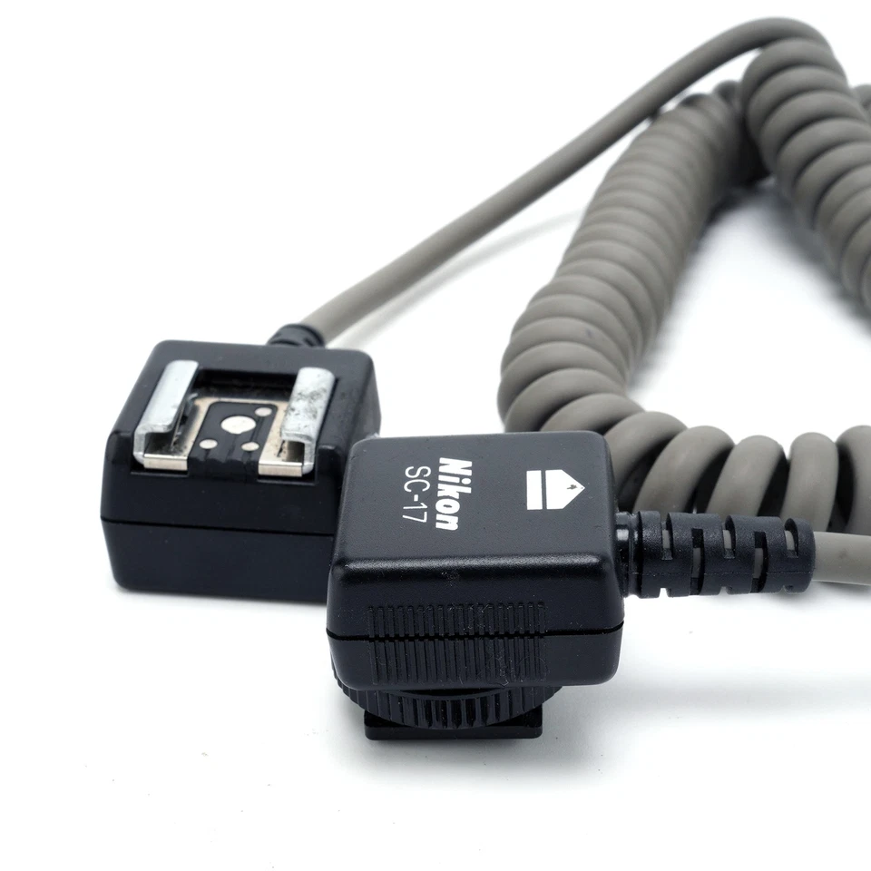 Nikon SC-17 TTL Cord - Image 3 of 4