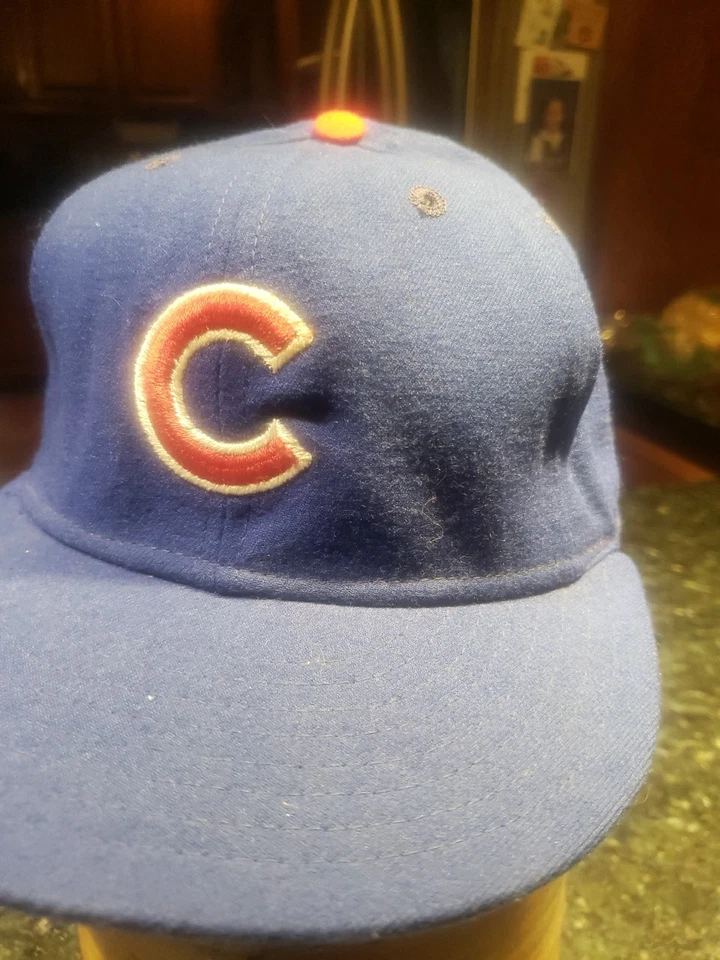 VINTAGE CHICAGO CUBS NEW ERA PRO MODEL FITTED 7 1/8 HAT CAP WOOL MEN MLB  - Image 3 of 4