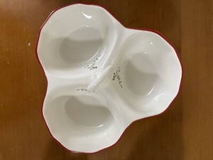 Better Homes & Gardens Heritage 2011 MISTLETOE Christmas Divided Serving Dish