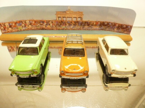 VITESSE 3x TRABANT 601 BERLINER MAUER 9 NOV 1989 - 1:43 - GOOD CONDITION - 63 - Imagen 2 de 12