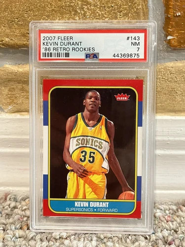 2007 FLEER KEVIN DURANT ‘86 RETRO ROOKIES #143 PSA 7 NM NEAR MINT