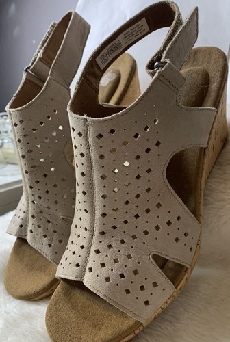 Rockport wedged sandals
