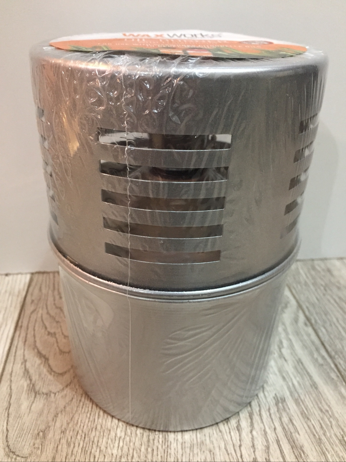 Waxworks Table Top Citronella Oil Burner With Flame guard. Brand New