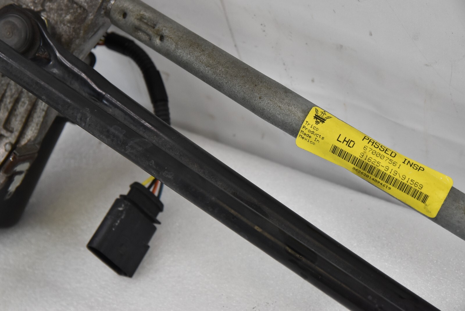 π 2014-2020 MASERATI QUATTROPORTE FRONT WINDSHIELD WIPER MOTOR LINKAGE OEM
