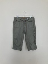 Paris Blues Y2K Cargo Capris - Moss Green - Women s Size 13 - 2000s
