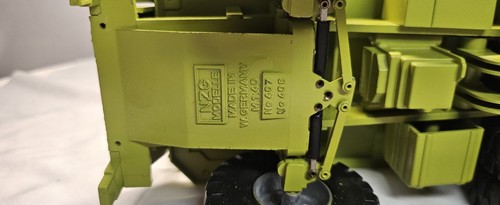 Camión de volteo verde 1/40 NZG TEREX 3340 - Imagen 6 de 6