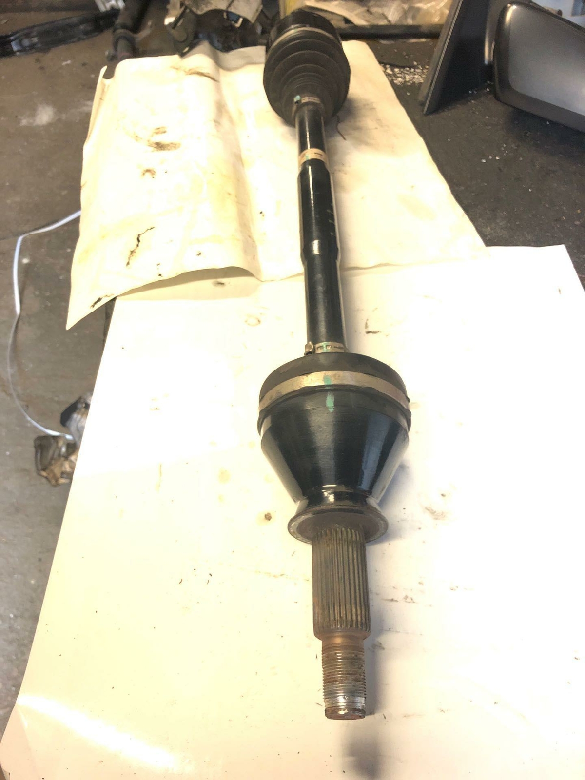 14 MASERATI Axle Shaft Right