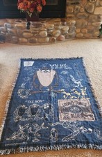 VINTAGE HTF, TAZ Warner 1996 Tasmanian Devil 1996 Tapestry Blanket Throw 66X46