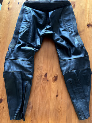 Motorrad Lederhose von Detlev Louis AJS   Größe 50   neuwertiger Zustand