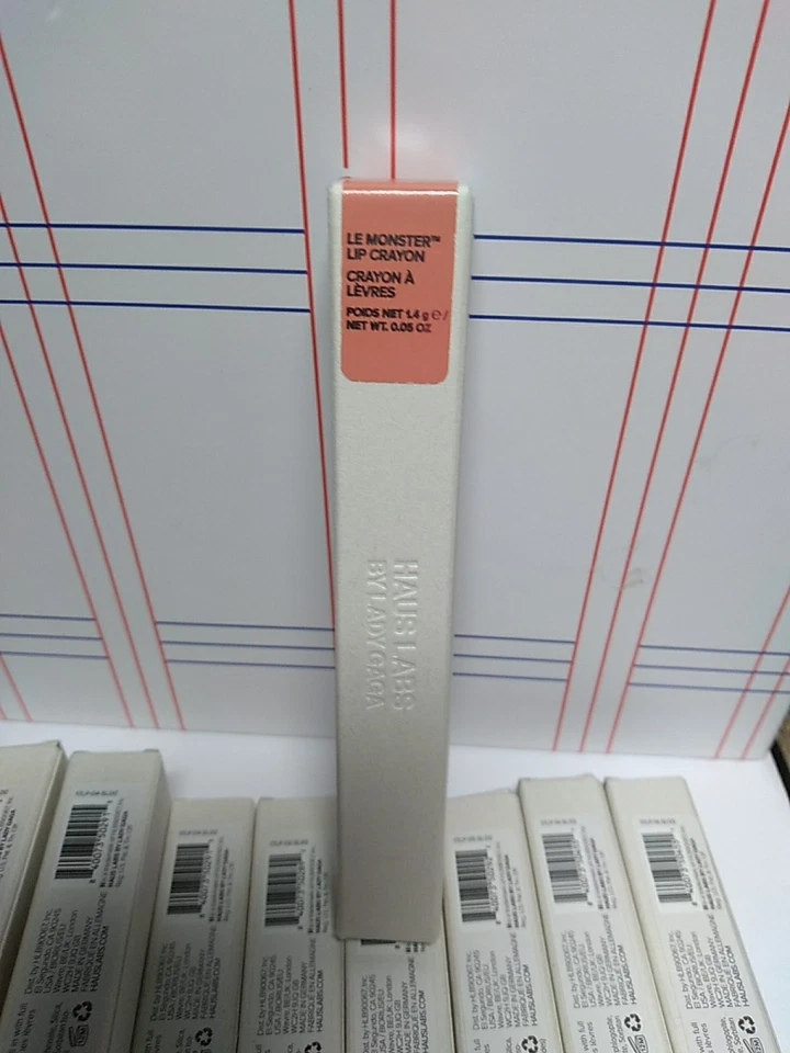 Lápiz labial HAUS LABS BY LADY GAGA Le Monster, 0,05 OZ - SELECCIONAR TONO - NUEVO EN CAJA Foto 2 de 4