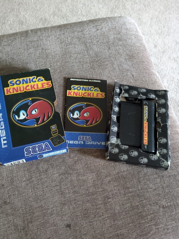 SONIC & KNUCKLES - SEGA Mega Drive Boxed with Manual PAL UK 1994 Tested Working
