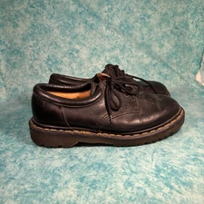 Dr. Martens Made In England Black Low Top Leather Derby Shoes Women’s UK6/US7
