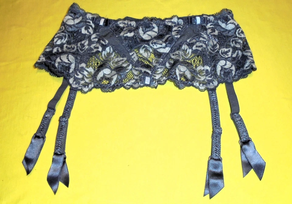 Porte-jarretelles «Aubade» Taille M, vintage, rétro, luxe. - Photo 2/4