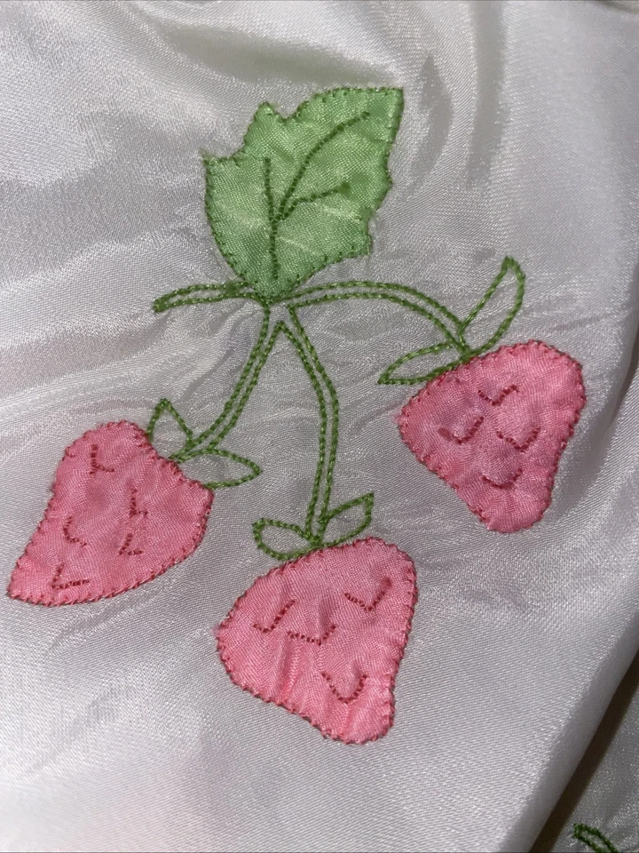 Aplique vintage años 60 ODETTE BARSA bordado rosa fresas medio deslizamiento NS Foto 2 de 4