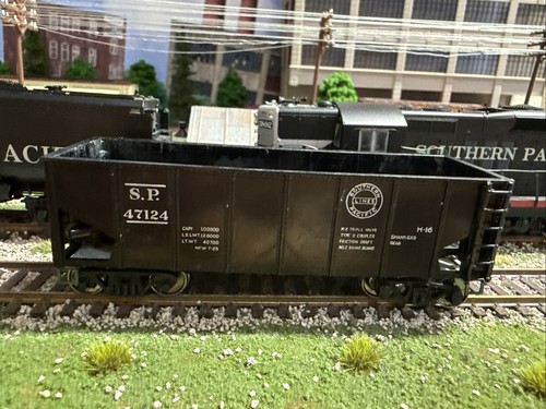 Tolva Ho Varney Southern Pacific 34’ 2 bahías SP 47124 MW/KD | Zustand: Used