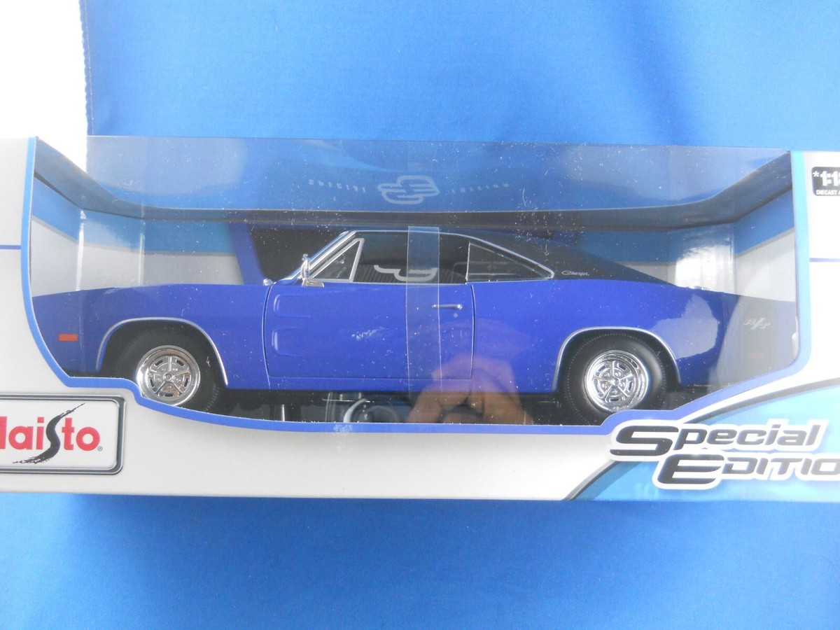 Maisto 1969 Dodge Charger R/T Special Edition Blue 1:18 Diecast