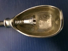 Vintage HMO NUT CRACKER, CAST METAL, HAND CRANK SCREW DESIGN