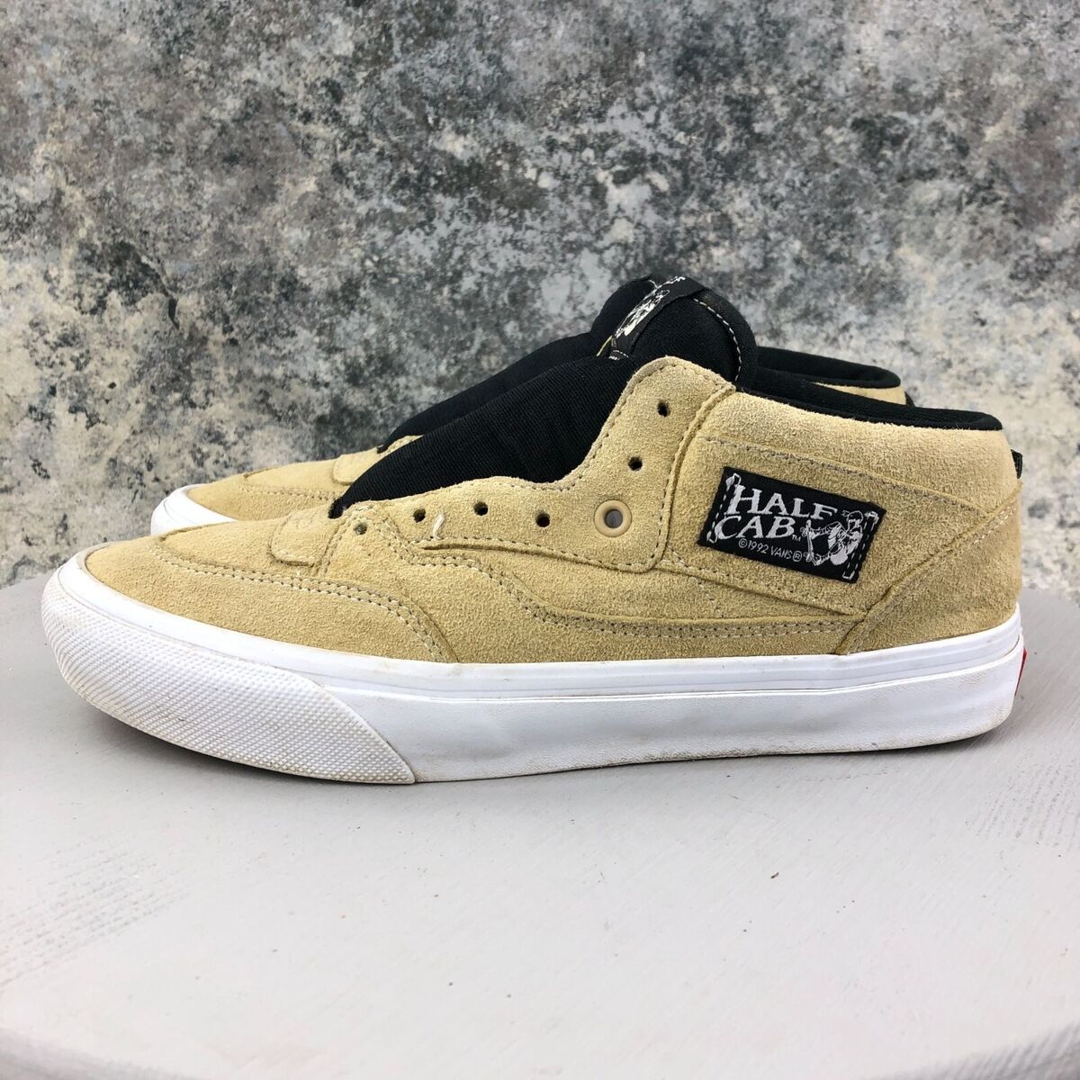 Vans Men's Size 9.5 Half Cab Taupe Tan Black Suede Lace-Up Vans Men's Size 9.5 Half Cab Taupe Tan Black Suede Lace-Up