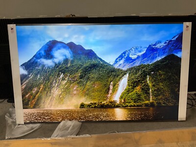 Samsung QM98T-B 98'' 4K LCD Commercial Signage Display      WARRANTY